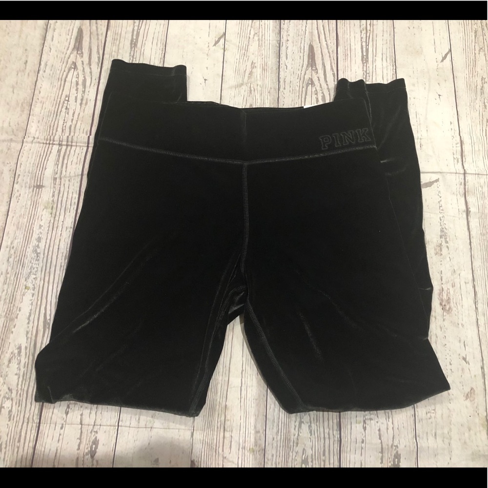NWT PINK VS YOGA PANTS SIZE L
